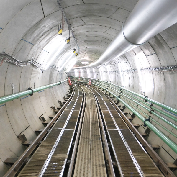 株式会社サンテック本社エントランス写真