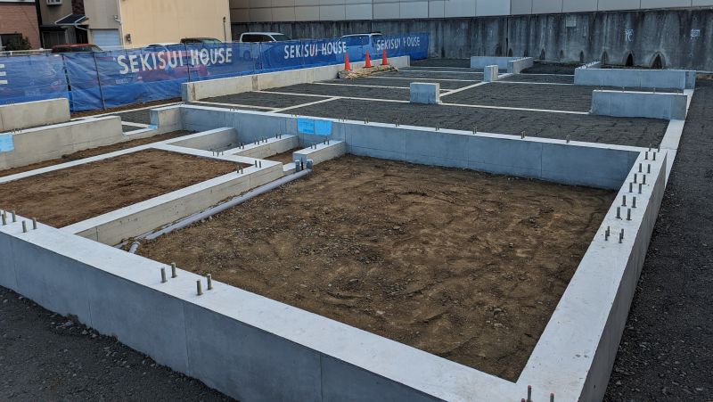 新社屋の基礎工事完了